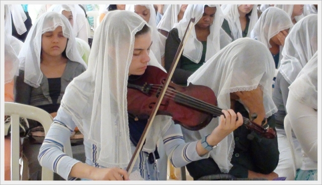 Estudo Sobre o Uso do Véu na Congregação :: Oholyao em Queimados RJ